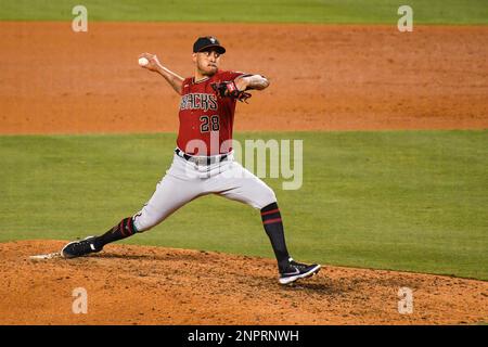 Photos: Arizona Diamondbacks vs. Los Angeles Dodgers exhibition