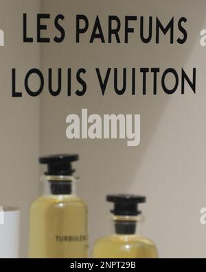 Louis Vuitton second-hand luxury products - Les Malletiers