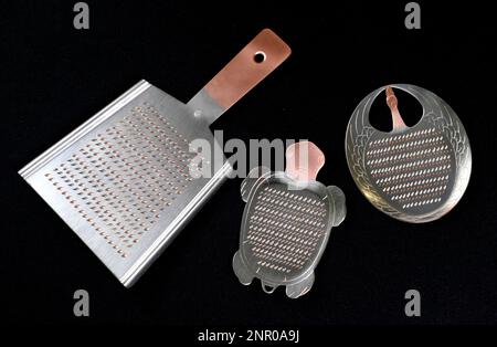 https://l450v.alamy.com/450v/2nr0a9j/a-picture-shows-japanese-grater-oroshigane-and-grated-japanese-radish-daikon-oroshi-in-tokyo-on-may-29-2020-the-trapezoidal-grater-is-the-traditional-japanese-grater-the-yomiuri-shimbun-via-ap-images-2nr0a9j.jpg