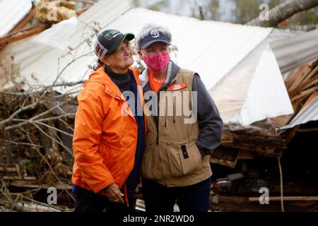 evelyn leamon left hugs samaritans purse team leader sarah rutland at her auburn hills mobile home park home on thursday april 23 2020 in ooltewah tenn auburn hills mobile home park was hit hard during the easter tornado the samaritans purse was there to help clean up leamons home cb schmelterchattanooga times free press via ap 2nr2wd0