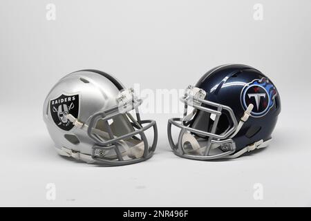 Detailed view of Las Vegas Raiders (left) and Los Angeles Rams helmets and Super  Bowl Vince Lombardi Trophy. Photo via Credit: Newscom/Alamy Live News Stock  Photo - Alamy