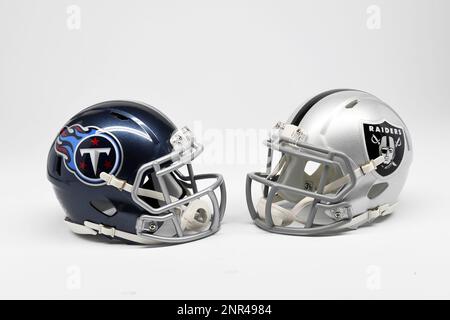 Detailed view of Las Vegas Raiders (left) and Los Angeles Rams helmets and Super  Bowl Vince Lombardi Trophy. Photo via Credit: Newscom/Alamy Live News Stock  Photo - Alamy