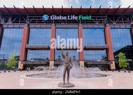 Nolan ryan hall of fame hi-res stock photography and images - Alamy