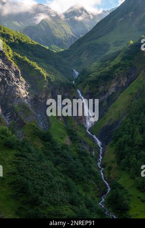 A large waterfall falling down a steep cliff Stock Photo - Alamy
