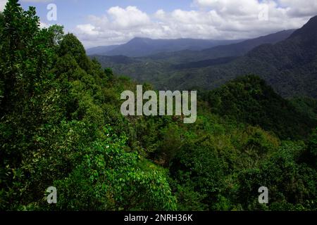 View of Crocker mountains which consists of the Mount Kinabalu. Mount Kinabalu is highest mountain in Borneo and Malaysia. Stock Photo