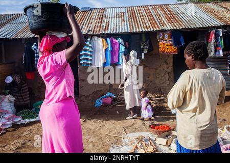 Street scene, the fishing village of Litari, Rusinga Island, Lake Victoria, Kenya Stock Photo