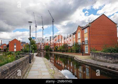 Piccadilly Village apartments beside the Ashton Canal in the centre of Manchester, England. Stock Photo