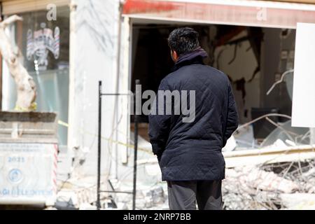 February 26, 2023, NurdagÄ, Gaziantep Province, Turkiye: Gaziantep, Turkiye. 26 February 2023. People assessing the damage of their destroyed homes in the Turkish city of Nurdagi, in the Gaziantep province. Nurdagi has been one of the worst affected cities by the massive earthquake in southern Turkiye along the border with Syria on February 6th. The extreme damage to Nurdagi's buildings, homes, and other infrastructure has prompted the decision by the authorities to consider the demolition of the city (Credit Image: © Muhammed Ibrahim Ali/IMAGESLIVE via ZUMA Press Wire) EDITORIAL USAGE ONLY! N Stock Photo
