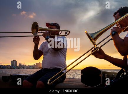 Street musicians, in Malecón, La Habana, Cuba Stock Photo