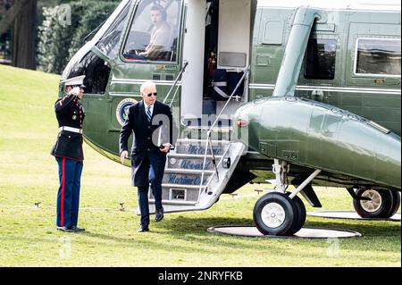 Washington, United States. 27th Feb, 2023. President Joe Biden returning to the White House via Marine One. (Photo by Michael Brochstein/Sipa USA) Credit: Sipa USA/Alamy Live News Stock Photo