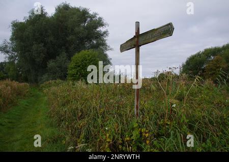 The Oxford Green Belt Way Long-distance trail. Oxfordshire. England. UK Stock Photo