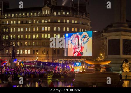 United for Ukraine Vigil marking the anniversary of Russia's invasion of Ukraine, Trafalgar Square, London, UK 23/02/2023 Stock Photo