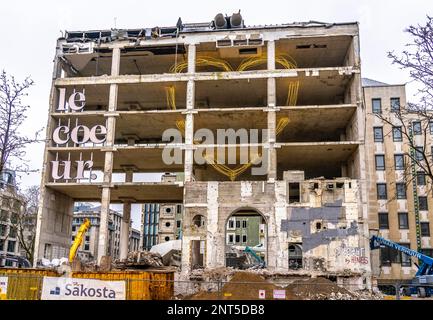 Demolition of the ruins of the former Commerzbank building on Königsallee, Kö, in Düsseldorf, where the light installation Le Coeur, the heart, will s Stock Photo