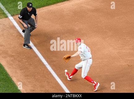 MLB umpire Ryan Additon (67) in the first inning during a baseball game  between the Arizona Diamondbacks and the Milwaukee Brewers, Saturday, Sept.  3, 2022, in Phoenix. (AP Photo/Rick Scuteri Stock Photo - Alamy