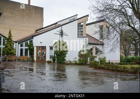 PRODUCTION - 24 February 2023, Saxony-Anhalt, Halle (Saale): The Holy Cross Catholic Church. The number of priests and Catholics is also falling in Saxony-Anhalt. The consequences are serious cuts in the previous administrative structures. But there are plans for new forms of parish life. (to dpa 'Fewer priests, more lay people: Catholic diocese in transition') Photo: Heiko Rebsch/dpa Stock Photo