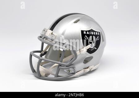 Detailed view of Las Vegas Raiders (left) and Los Angeles Rams helmets and Super  Bowl Vince Lombardi Trophy. Photo via Credit: Newscom/Alamy Live News Stock  Photo - Alamy