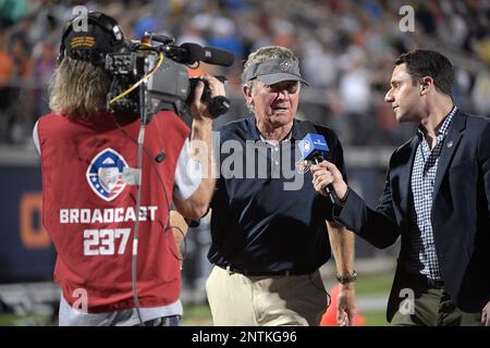 Orlando's quest for an NFL team starts with supporting Steve Spurrier's  Apollos