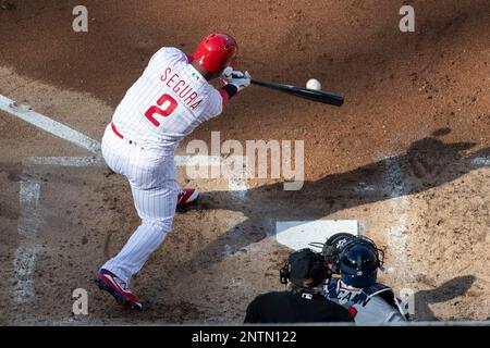 March 28, 2019: Philadelphia Phillies catcher J.T. Realmuto (10) in action  during the MLB game between the Atlanta Braves and Philadelphia Phillies at  Citizens Bank Park in Philadelphia, Pennsylvania. Christopher  Szagola/CSM(Credit Image: ©