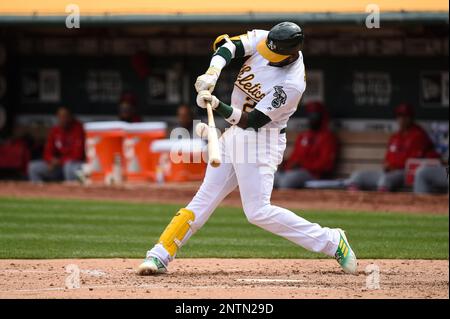 Oakland Athletics' Jurickson Profar makes a diving catch of a blooper  News Photo - Getty Images