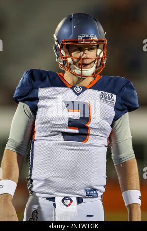 ORLANDO, FL - FEBRUARY 23: Orlando Apollos running back D'ErnestJohnson  (22) runs the ball for a touchdown during the football game between the  Memphis Express and the Orlando Apollos on February 23