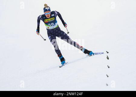 Planica, Slovenia. 28th Feb, 2023. Nordic skiing: World Championships, cross-country - 10 km freestyle, women. Jessie Diggins from the USA in action. Credit: Daniel Karmann/dpa/Alamy Live News Stock Photo