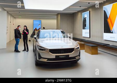 SHANGHAI, CHINA - FEBRUARY 28, 2023 - Customers talk to staff about Polestar Polestar2 at a Polestar car store in Shanghai, China, February 28, 2023. Stock Photo
