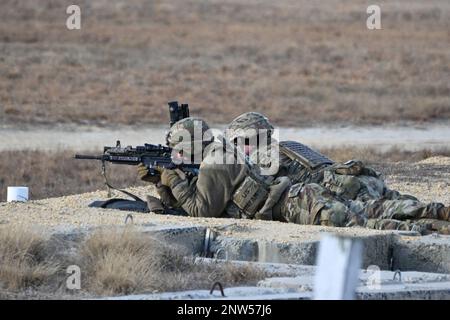 The soldiers from the 1st Battalion 175th Infantry are on Range 47B on Fort Dix during their Machine Gun Qualification, Medium and Light MG.  (Images provided by the U.S. ASA Fort Dix (TSC) Training Support Center / Dan Amburg) Stock Photo