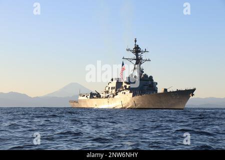 SAGAMI WAN, Japan (Jan. 24, 2023) USS Howard (DDG 83) conducts small boat operations off the Japanese coast. Howard is assigned to Commander, Task Force (CTF) 71/Destroyer Squadron (DESRON) 15, the Navy's largest forward-deployed DESRON and the U.S. 7th Fleet's principal surface force. Stock Photo