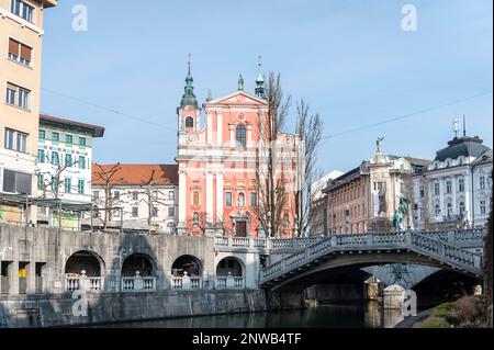 Triple Bridge and Franciscan Church of the Annunciation, Ljubljana, Slovenia Stock Photo