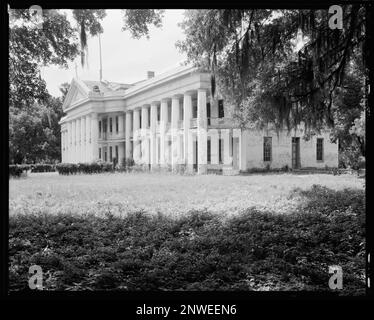 Jefferson College & Rectory, Convent, St. James Parish, Louisiana. Carnegie Survey of the Architecture of the South. United States, Louisiana, St. James Parish, Convent,  Balconies,  Columns,  Crosses,  Porticoes, Porches ,  Religious facilities,  Spanish moss. Stock Photo