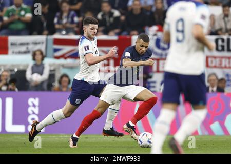 AL KHOR - (LR) Kylian Mbappe of France, Declan Rice of England during ...
