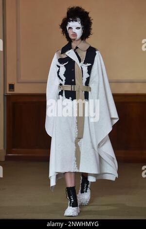 Milan, Italy. 26th Feb, 2023. Atsushi Nakashima fashion show catwalk at Milan Fashion Week, women fall winter 2023/2024 in Milan, Italy on Feb 26 2023 (Photo by Laura Villani/Sipa USA) Credit: Sipa USA/Alamy Live News Stock Photo