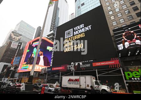https://l450v.alamy.com/450v/2nwrcbp/view-of-the-tsx-18000-square-foot-led-billboard-r-part-of-the-25-billion-46-story-entertainment-development-in-times-square-new-york-ny-february-28-2023-the-project-is-expected-to-have-dual-displays-with-51000-square-foot-digital-displays-and-house-an-hotel-and-entertainment-center-across-from-duffy-square-in-the-heart-of-times-square-photo-by-anthony-beharsipa-usa-2nwrcbp.jpg