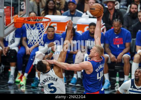 Los Angeles, United States. 24th Feb, 2023. Sacramento Kings forward Domantas  Sabonis dunked against the Los Angeles Clippers during an NBA basketball  game. Kings 176:175 Clippers (Photo by Ringo Chiu/SOPA Images/Sipa USA)