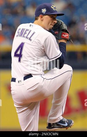 ST. PETERSBURG, FL - JUN 09: Jake Bauers (9) of the Rays at first base  during the MLB regular season game between the Seattle Mariners and the Tampa  Bay Rays as the