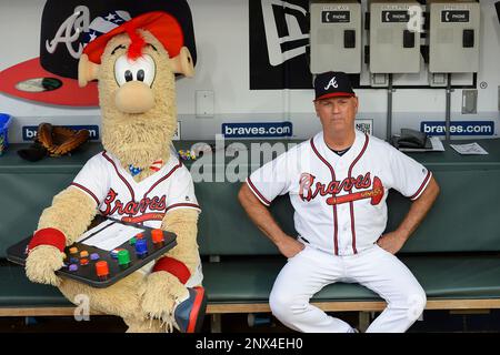 WATCH: Atlanta Braves mascot Blooper celebrates the NL East title in an  empty Truist Park - Sports Illustrated Atlanta Braves News, Analysis and  More