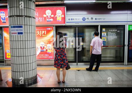 Underground Metro,City Hall Station,line 1, Seoul, South Korea Stock Photo