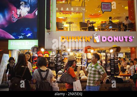 Hat shop in Myeongdong street, Myeongdong shopping district, Seoul, South Korea Stock Photo