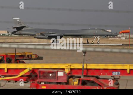 A Supersonic U.S. Air Force Lancer B-1 Bomber In Flight Stock Photo - Alamy