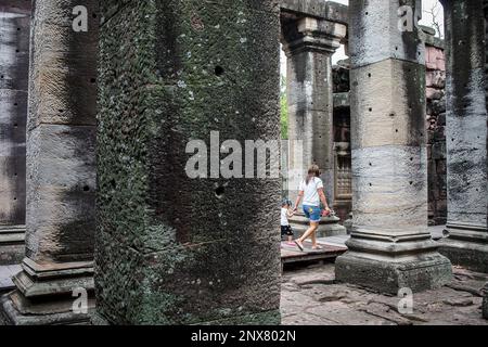 Outer Southern Gopura  , in Prasat Hin Phimai (Phimai Historical Park), Phimai, Nakhon Ratchasima province, Thailand Stock Photo