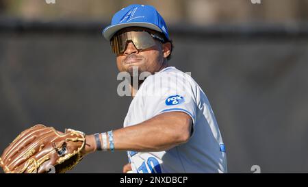 UNC Asheville outfielder Robbie Burnett throws before an NCAA baseball game  against Charlotte on Tuesday, Feb. 28, 2023, in Charlotte, N.C. (AP  Photo/Nell Redmond Stock Photo - Alamy