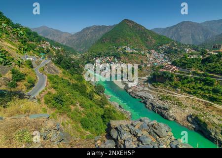 Curvy road at Devprayag, Godly Confluence,Garhwal,Uttarakhand, India. Here Alaknanda meets the Bhagirathi river and forms Ganges river. India. Stock Photo