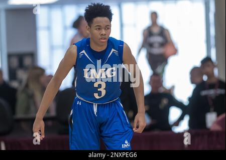 SPRINGFIELD, MA - JANUARY 14: IMG Academy Ascenders guard Anfernee Simons  (3) shoots the ball during the first half of the Spalding Hoophall Classic high  school basketball game between the Vermont Academy