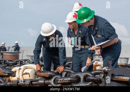 LHD 8, medical training, USS Makin Island Stock Photo - Alamy