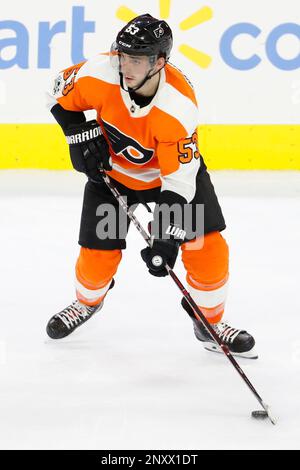 December 12, 2017: Philadelphia Flyers right wing Wayne Simmonds (17) looks  on during the NHL game between the Toronto Maple Leafs and Philadelphia  Flyers at Well Fargo Center in Philadelphia, Pennsylvania. Christopher