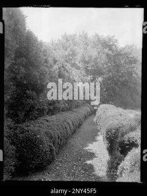 Tuckahoe, Goochland County, Virginia. Carnegie Survey of the Architecture of the South. United States  Virginia  Goochland County, Gardens. Stock Photo