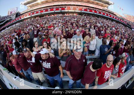 October 6, 2017: Texas A&M Aggies running back Trayveon Williams (5) during  the NCAA football game between the Alabama Crimson Tide and the Texas A&M  Aggies at Kyle Field in College Station