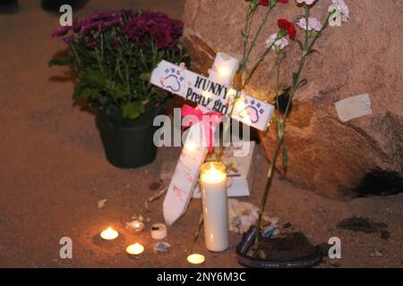 Photo By: Gotpap/STAR MAX/IPx201710/6/17Memorials And Tributes In The ...