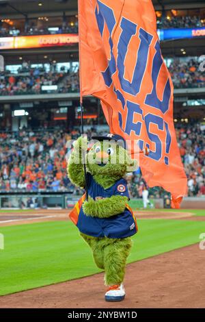 Jose Bautista vs. Astros' mascot Orbit 