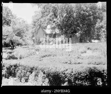 Tuckahoe, Goochland County, Virginia. Carnegie Survey of the Architecture of the South. United States  Virginia  Goochland County, Gardens. Stock Photo